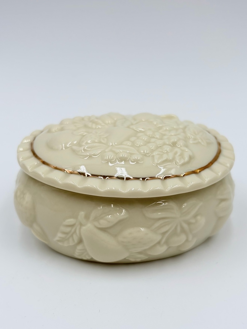 Small Lenox Fruit Motif Oval Trinket Box Dish w Lid Gold Trim